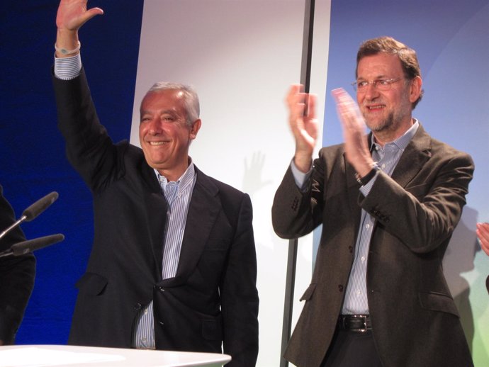 Javier Arenas Y Mariano Rajoy En Un Acto De Partido En Lucena (Córdoba)