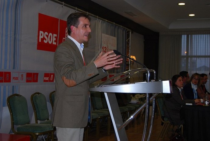 Escobar Durante Su Intervención