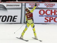 Jansrud inaugura su palmarés y Feuz estira su liderato