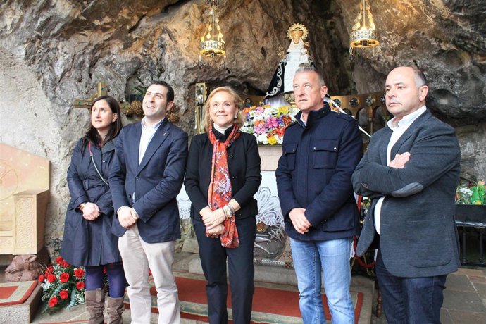 Mercedes Fernández Visita Covadonga