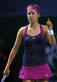 Azarenka mantiene su liderato en la WTA