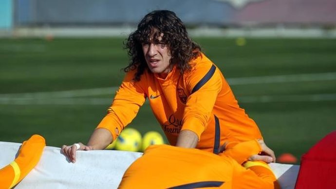El Capitán Del FC Barcelona, Carles Puyol, En Un Entrenamiento