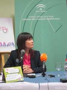 Micaela Navarro, Consejera Para La Igualdad Y Bienestar Social De La Junta 