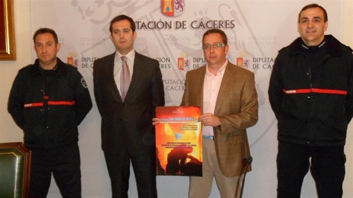 Homenaje A Los Bomberos Del Sepei