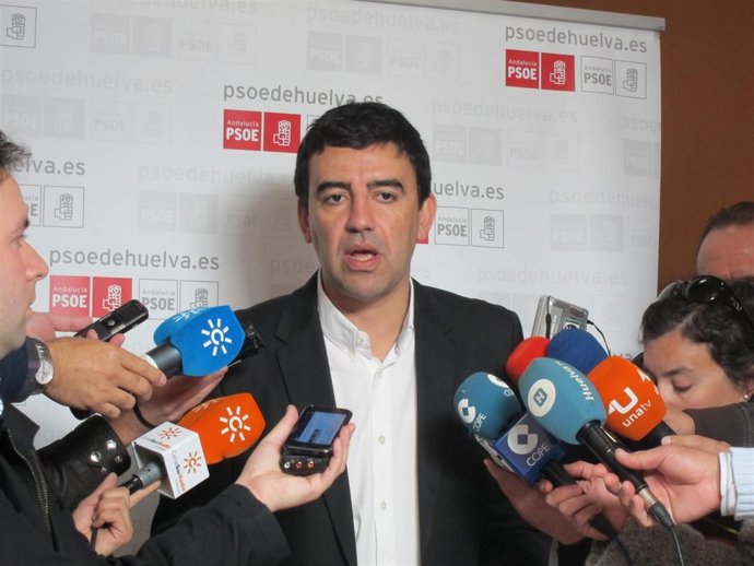 El Portavoz Del Grupo Socialista En El Parlamento Andaluz, Mario Jiménez.