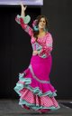 Anabel Pantoja desfilando con traje de flamenca