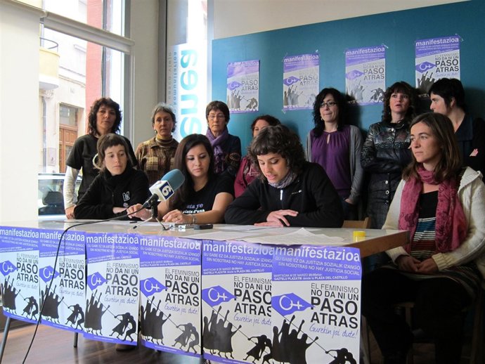 Presentación De La Manifestación De La Comisión 8 De Marzo.