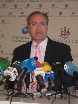 El Portavoz Municipal Del PSOE En El Ayuntamiento De Córdoba, Juan Pablo Durán