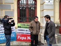 Abandona su protesta el padre que llevaba 41 días en huelga de hambre para reclamar la custodia compartida 