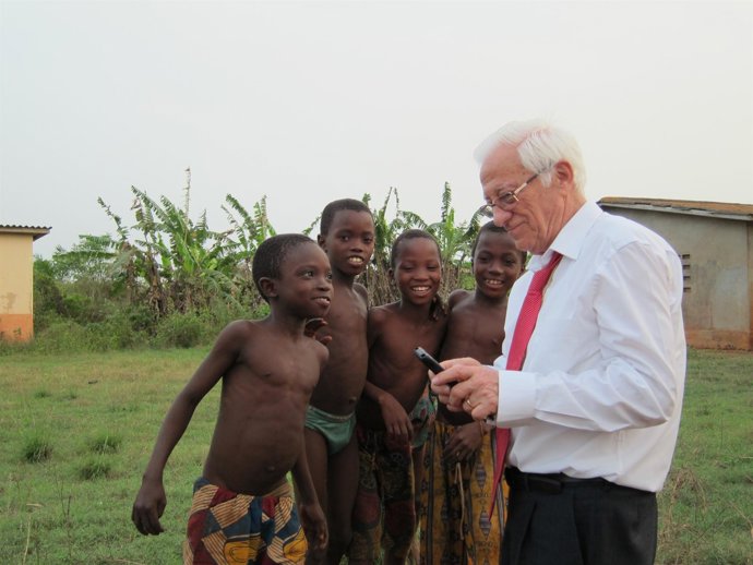 EL PADRE ÁNGEL EN BENIN