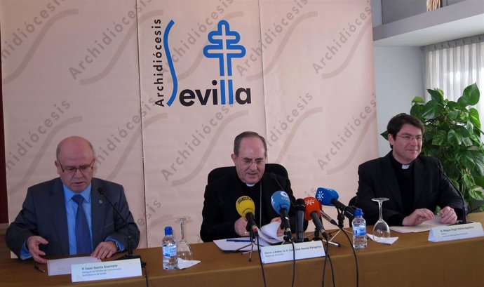 Asenjo En La Rueda De Prensa En El Seminario Metropolitano De Sevilla