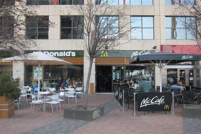 Terraza De Mccafé En Madrid