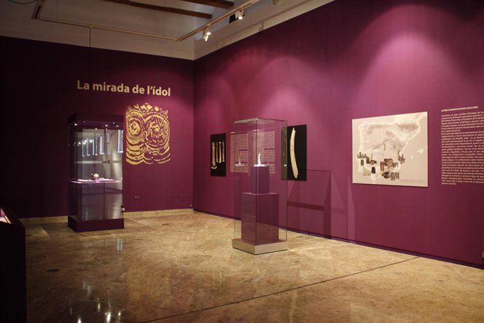 Exposición De Los Primeros Tesoros