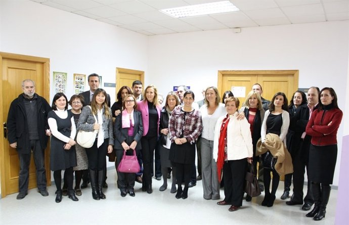 Participantes En La Jornada Del Día Del Consumidor, Con Un Taller De Petardos