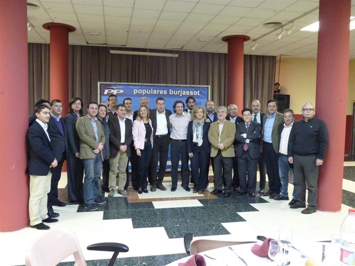 Clemente Con Dirigentes Del PP De L'horta Nord