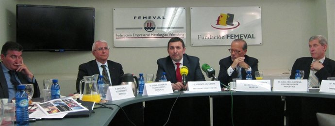 Vicente Lafuente Con Los Vicepresidentes Y El Secretario General De Femeval.