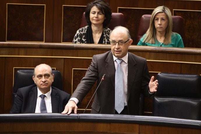 Cristóbal Montoro En El Pleno Del Congreso