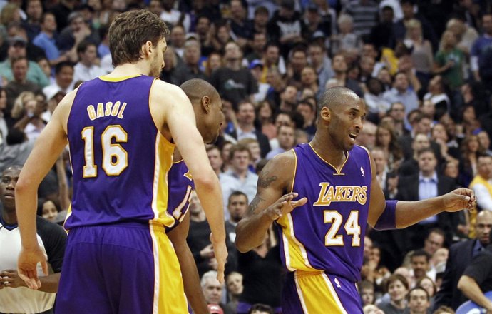Pau Gasol, Bynum Y Bryant, De Los Angeles Lakers