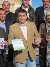 Sanz (PP) dice que si la Junta tuviera "las manos limpias" no mantendría en la empresa a la expresidenta de Invercaria