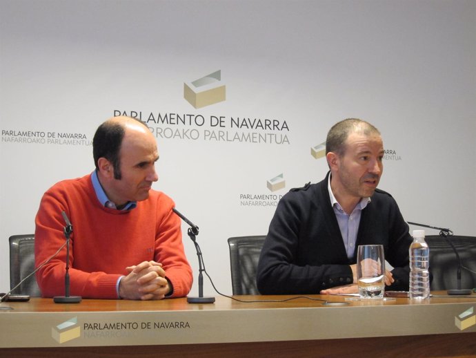 Los Parlamentarios De Nabai Manu Ayerdi Y Juan Carlos Longás.