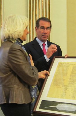  Alel Embajador De Estados Unidos En España, Alan D. Solomont