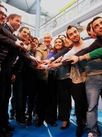 Arenas: "No podemos permitir que Andalucía se identifique con los ERE o Invercaria"