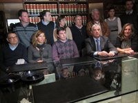 Pasajeros del Costa Concordia dicen que se sintieron "abandonados como perros"