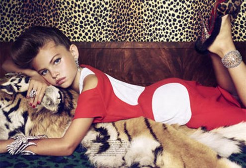 Niñas Menores Posando Como Modelos Adultas 