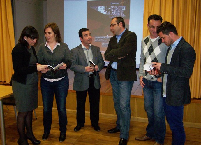 Manuel Morales Presenta En Águilas Su Libro 'Lorca, El Día T' 