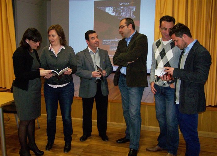 Manuel Morales Presenta En Águilas Su Libro 'Lorca, El Día T' 