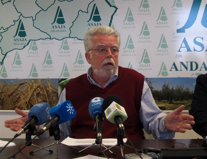 El Presidente De Asaja-A, Ricardo Serra, En Un Momento De La Rueda De Prensa.