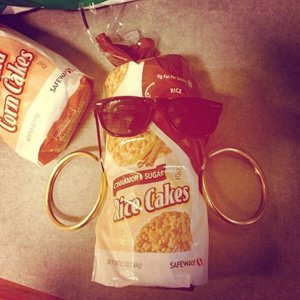 Rihanna Se Mofa De La Nueva Novia De Chris Brown