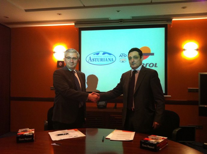 Firma Del Acuerdo Entre Repsol Y Capsa