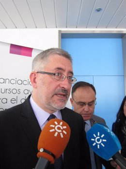 El Consejero De Economía, Innovación Y Ciencia, Antonio Ávila