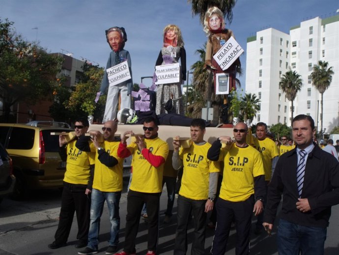 Policías Locales De Jerez Protestan En Demanda De Sus Salarios