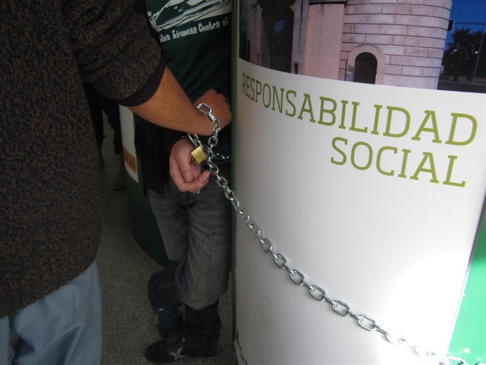 Protesta Contra El AVE