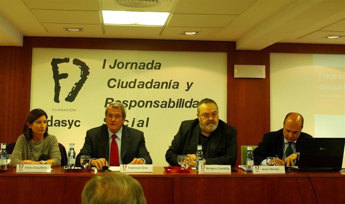 Ética Y Medios De Comunicación