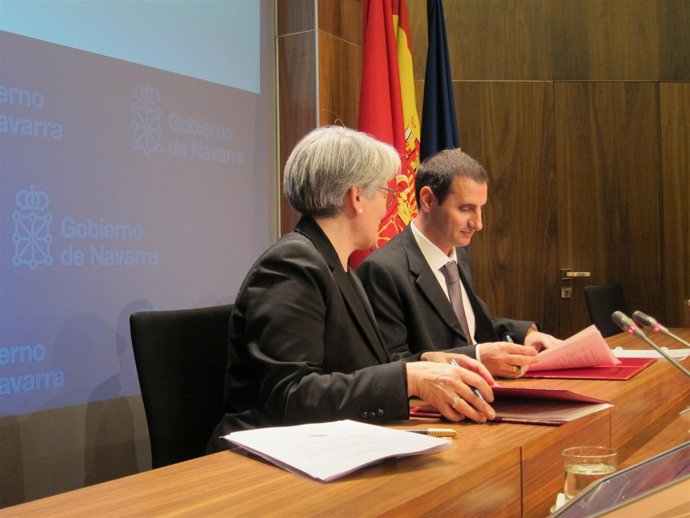 La Consejera Goicoechea Y Javier Cortajarena, De Caja Laboral.