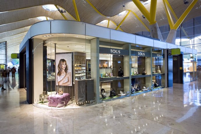 Tienda Tous Del Aeropuerto De Barajas