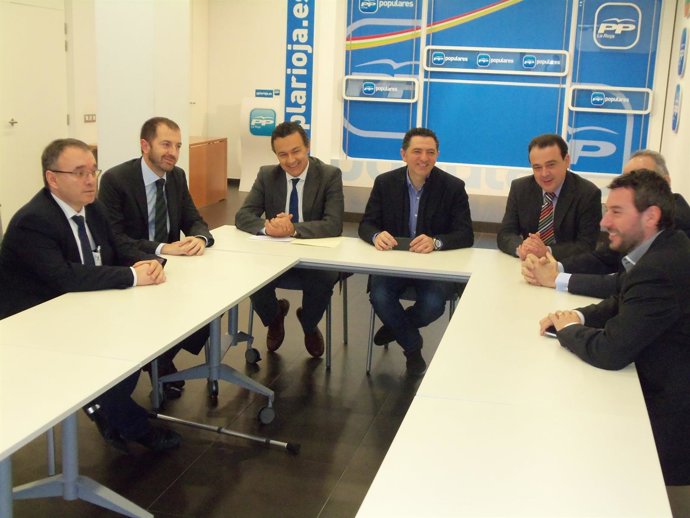 Reunión De Cuevas Con El Club De Márketing