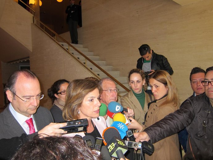 Ana Botella, En Declaraciones A Los Periodistas En Almería