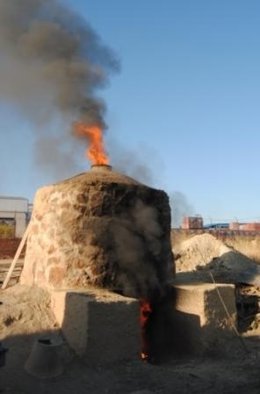 Horno Construido En Bailén Con Las Características De La II Edad Del Hierro.