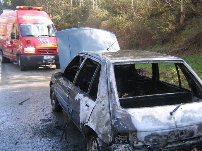 El Coche Quedó Calcinado