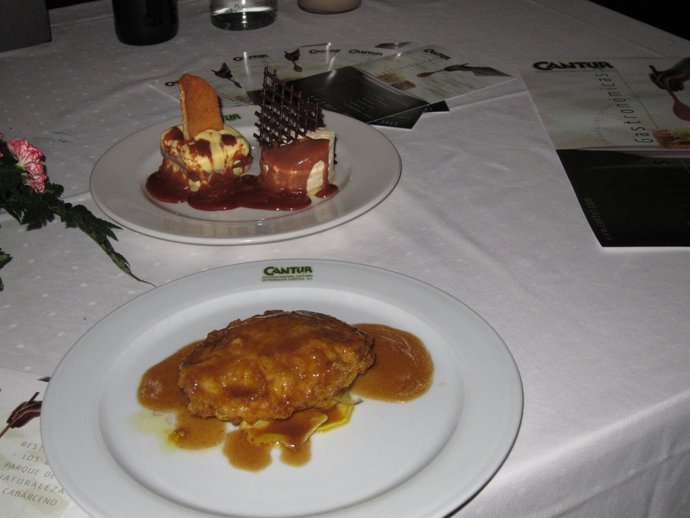 Comida servida en un Restaurante