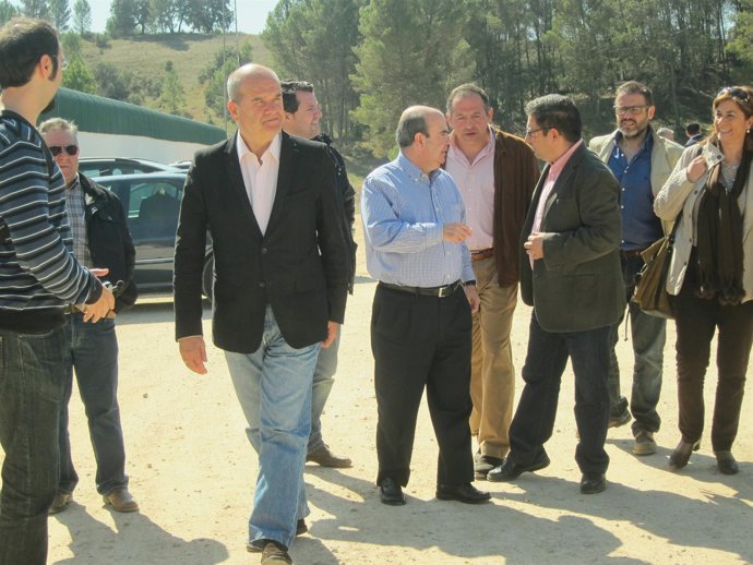 Chaves A Su Llegada Al Polideportivo De Cortijos Nuevos 