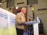 Arenas dice a Griñán que el Consejo de Gobierno "aumentó las partidas para los ERE"