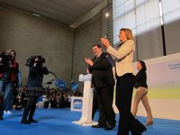 Cospedal lamenta los casos de "corrupción" y dice que "esa no es la Andalucía de los andaluces sino la del PSOE"