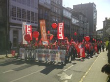 Manifestantes Convocados Por CC.OO Y UGT En Santiago