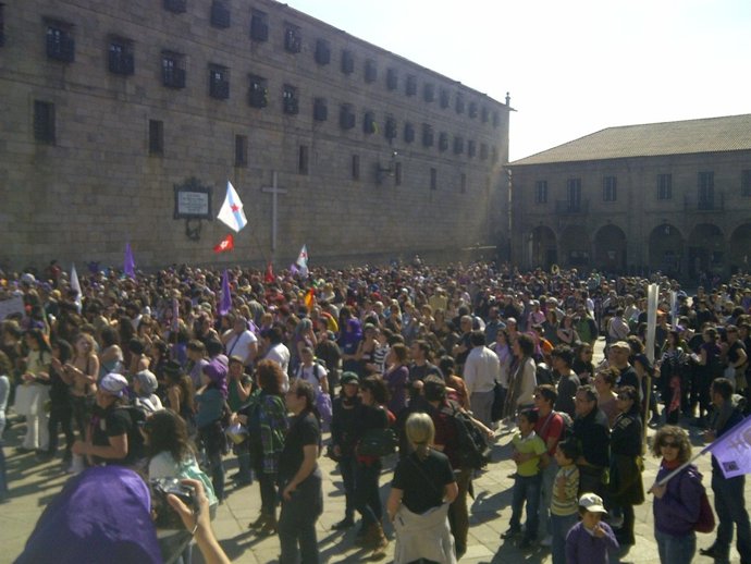 Manifestación Feminista En Santiago De Compostela
