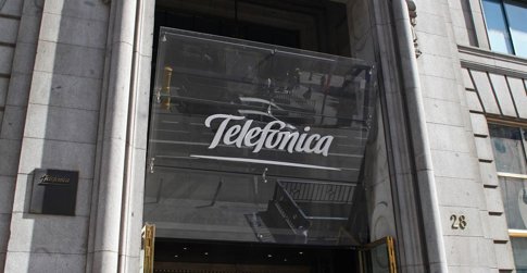 Edificio De Telefónica En Madrid